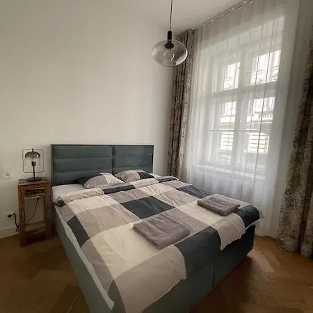 Апартаменты Luxury In The Centre